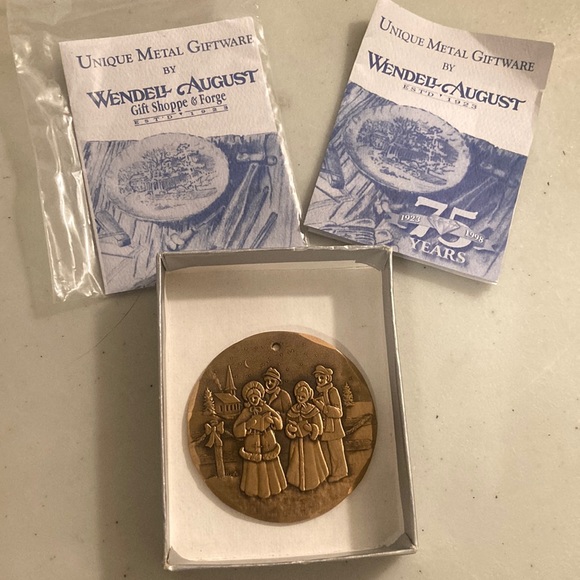 wendell august forge Other - Ornate hand wrought bronze metal Wendell August Solid Bronze Ornament Or Charm